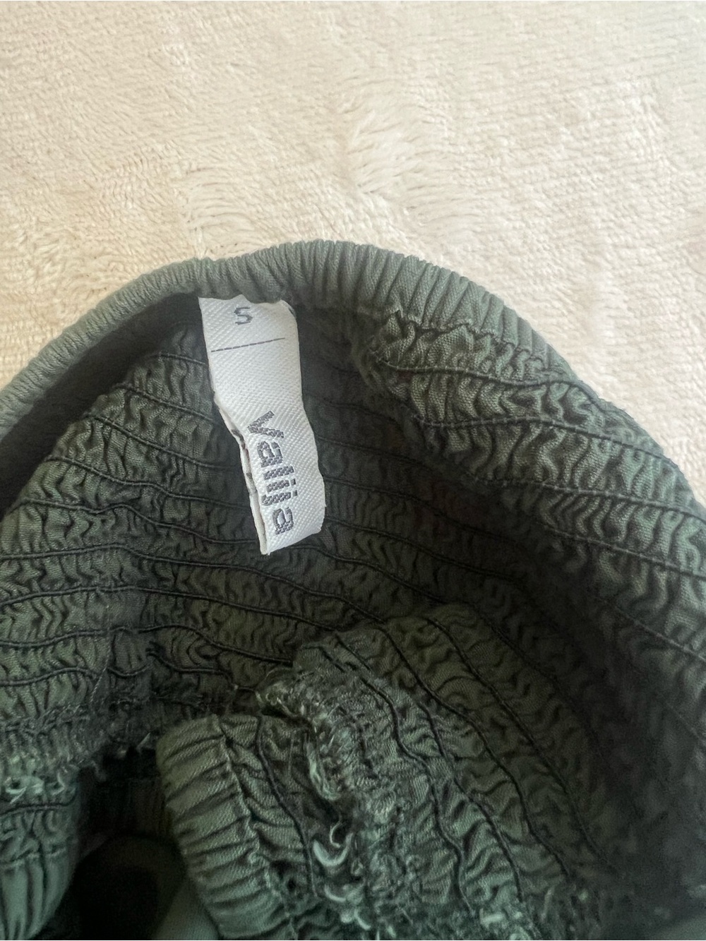 Dark Green Ruffle Sleeve Crop Top - Picture 3 of 3